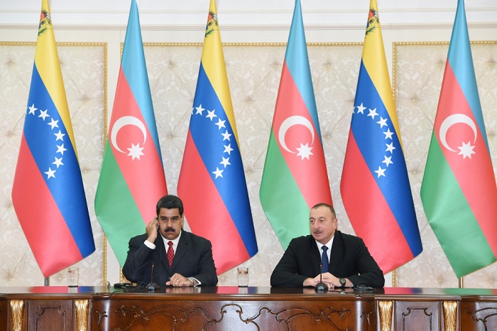 Pressekonferenz des Präsidenten von Aserbaidschan Ilham Aliyev und des Präsidenten von Venezuela Nicolás Maduro